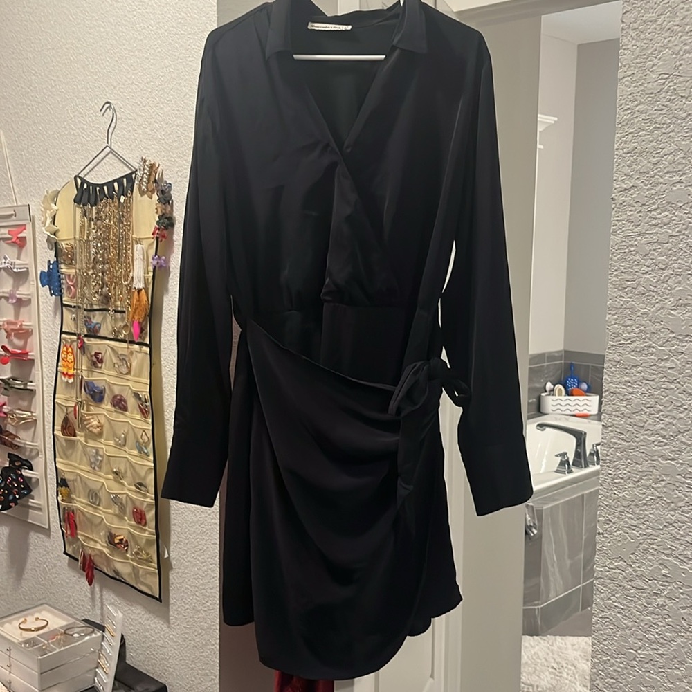 Abercrombie black dress - Size L
